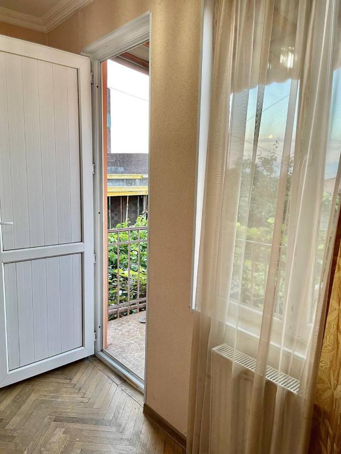 Guest House Zemeli Tbilisi Exterior foto